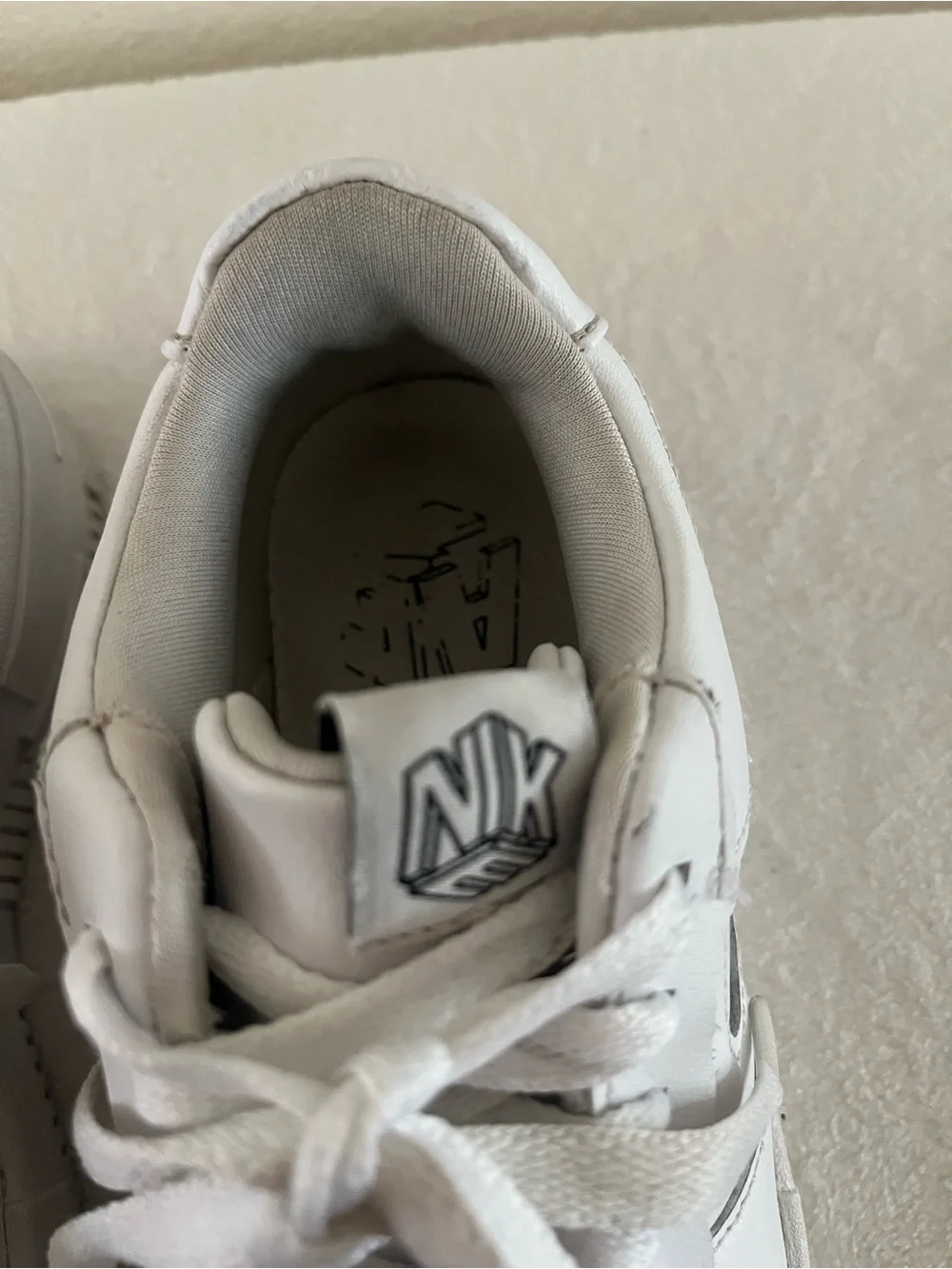 Nike White Leather Girls Low Profile Sneakers 5